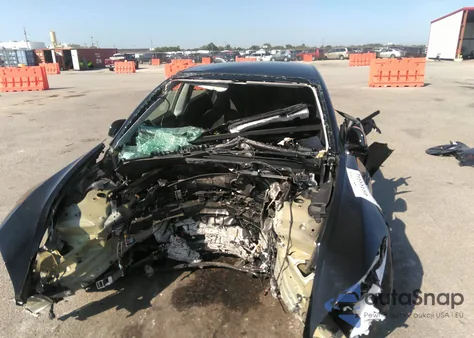 2024 Tesla Model 3 Rear-Wheel Drive z USA, uszkodzony, nr VIN 5YJ3E1EA5RF767654